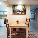 Ditroi Apartment