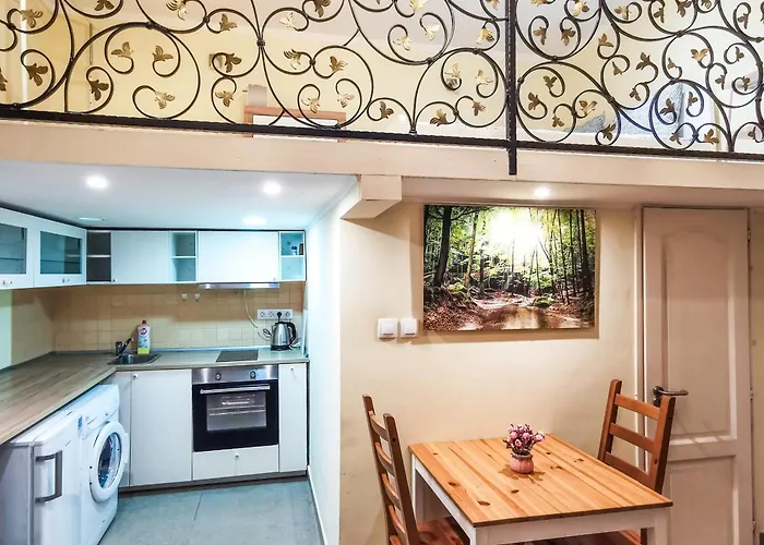 Ditroi Apartment